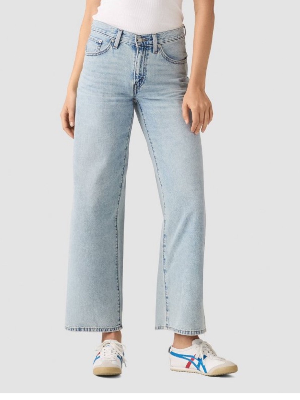 NWOT Levi’s Middy Wide Leg Ankle Size 26